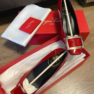 Roger Vivier Belle Trompette patent-leather pumps Red Size37